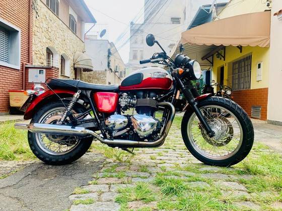 TRIUMPH BONNEVILE TRIUMPH BONNEVILE